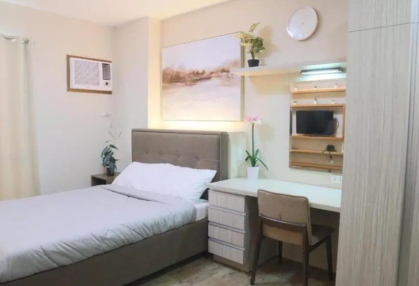 استودیوی لوکس, Urban Retreat At Avida Tower