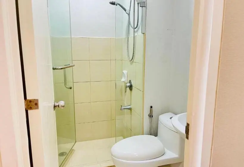 استودیوی لوکس, Urban Retreat At Avida Tower