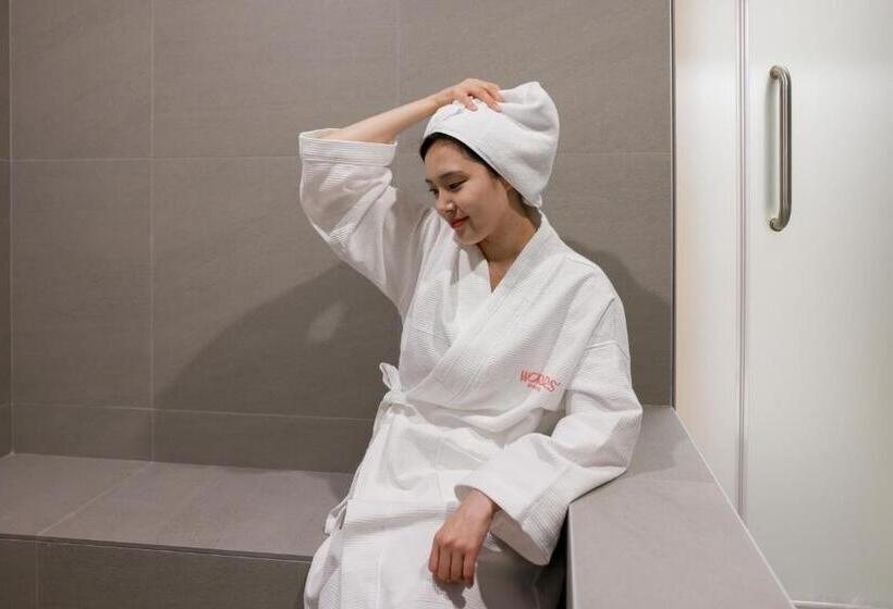 Suite cu Mansardă, Workers Hotel Ansan By Aank