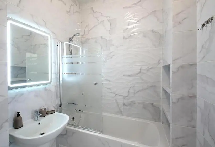 آپارتمان 2 خوابه, Best Style Apartments