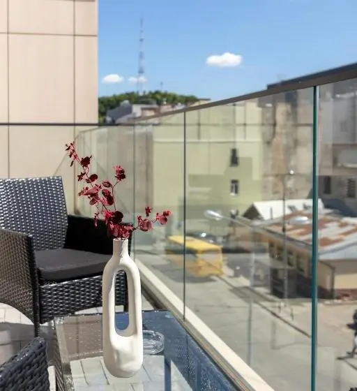 سوئیت با بالکن, Best Style Apartments