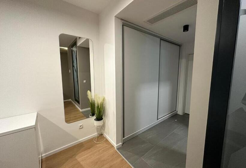 اتاق استاندارد, Gold Jet Bihać