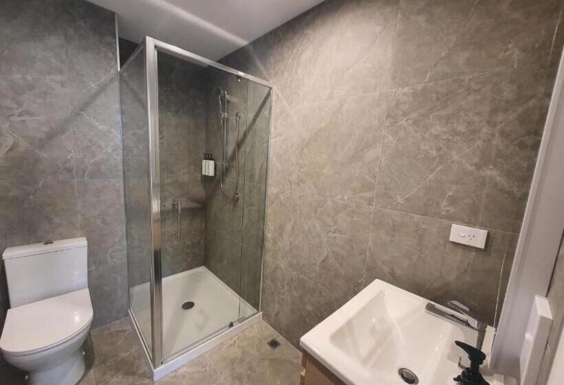 דירת פנטהאוז 2 חדרי שינה, La Quinta By Wyndham Ellerslie Auckland