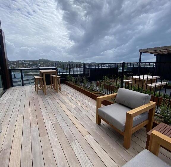 דירת פנטהאוז 2 חדרי שינה, La Quinta By Wyndham Ellerslie Auckland