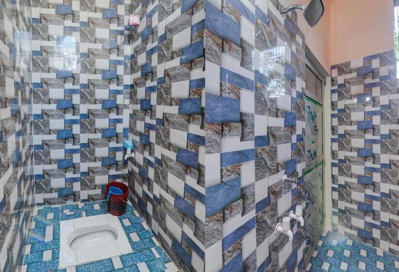 三人经典房间, Oyo Krishna Restaurant And Guest House