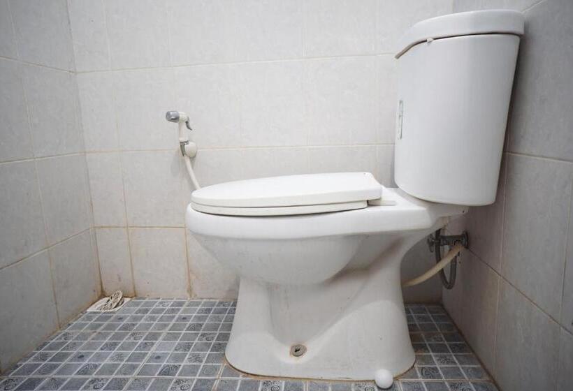 豪华房间, Oyo Life 93038 Kost Putra Malilah