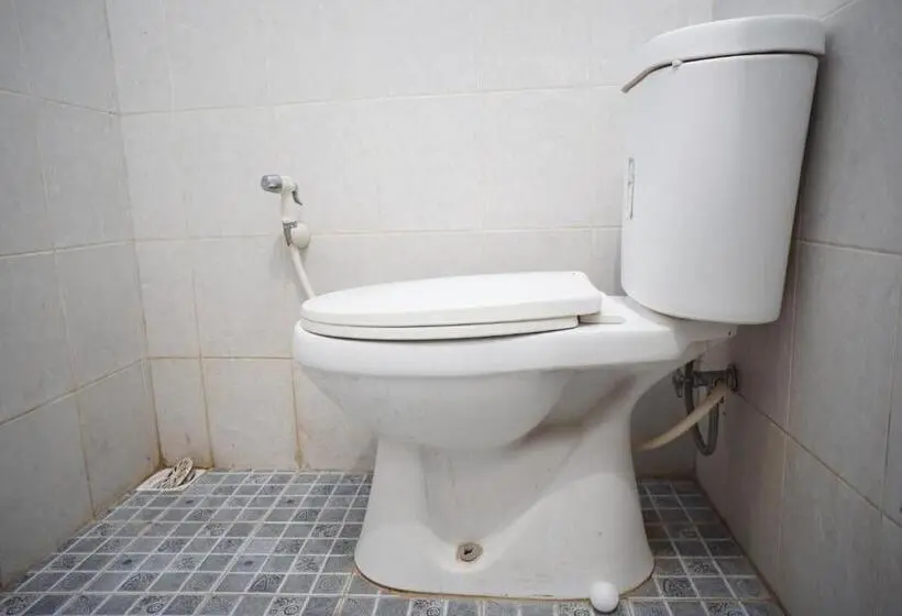 デラックスルーム, Oyo Life 93038 Kost Putra Malilah