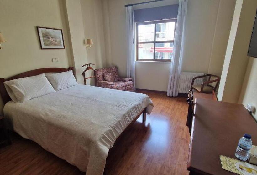 חדר סטנדרט, Peninsular