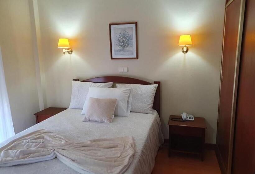 חדר סטנדרט, Peninsular