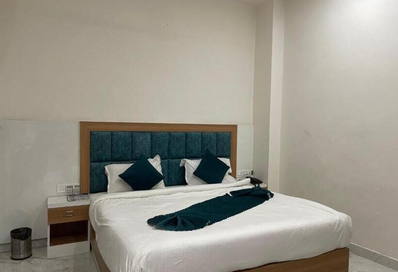 اتاق لوکس, Sundram