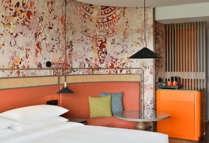 Номер Стандарт с Балконом, The Artiste Kochi, A Tribute Portfolio