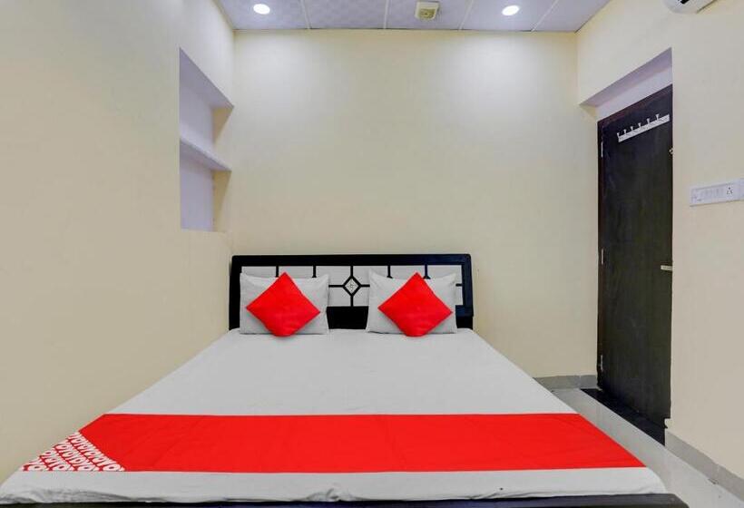 트리플 클래식 룸, Aravali Guest House