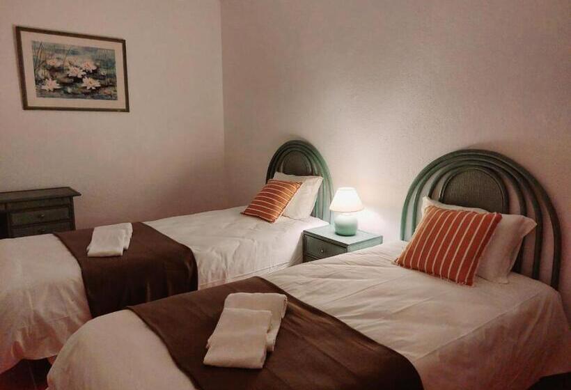 غرفة إقتصادية, Casa Das Laranjeiras