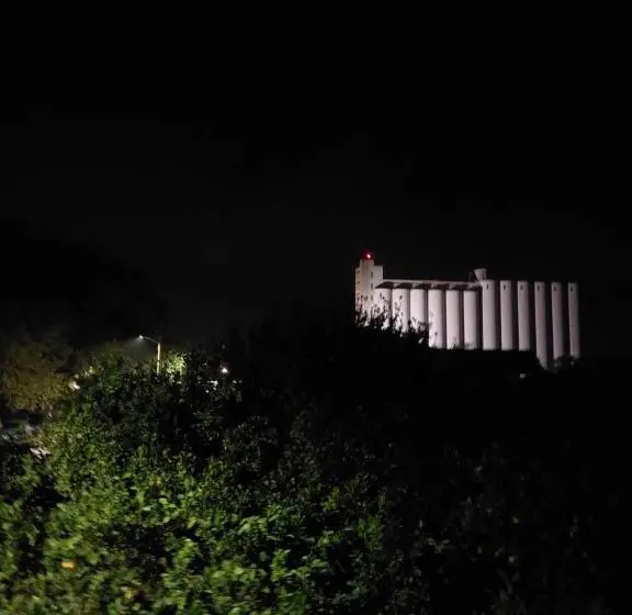 スーペリアスタジオ, Casa Das Laranjeiras