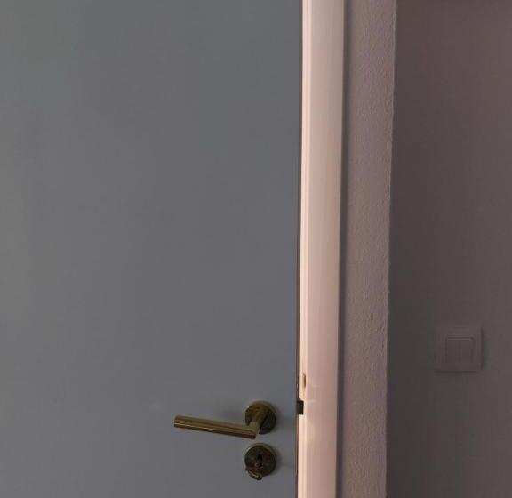 إستوديو سوبيريور, Casa Das Laranjeiras