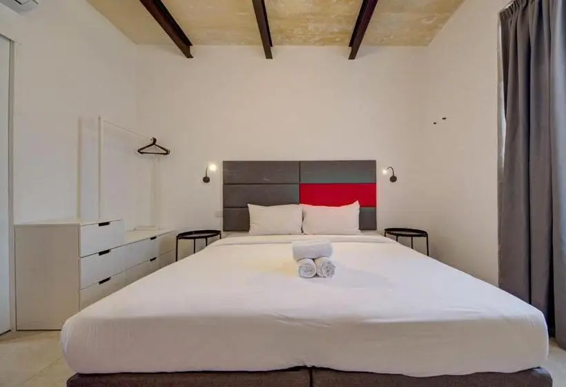 اتاق استاندارد, Private Rooms With Bathroom In Valletta