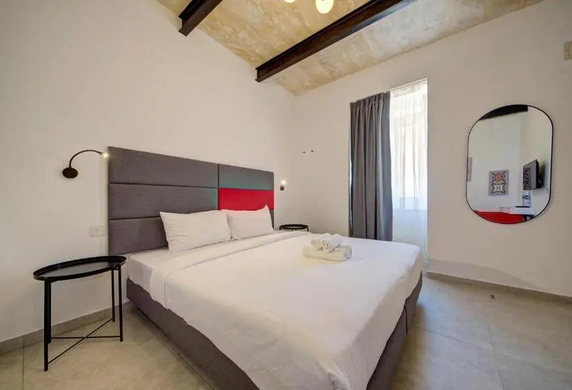 اتاق استاندارد, Private Rooms With Bathroom In Valletta