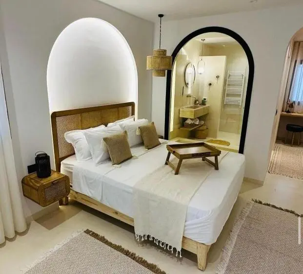 Talo 3 Makuuhuonetta, Dar Oliva Maison De Luxe