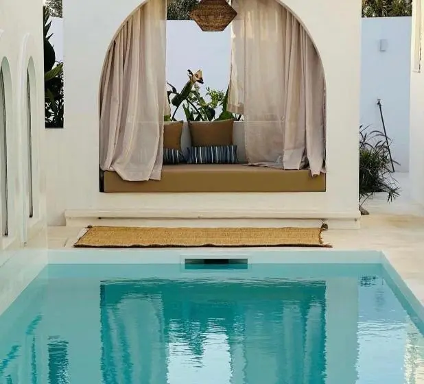 Talo 3 Makuuhuonetta, Dar Oliva Maison De Luxe