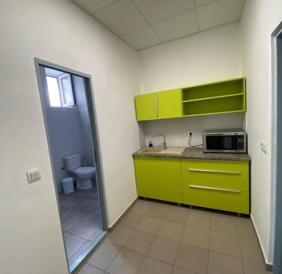 Семейный Номер, Green Kitchen Apartments