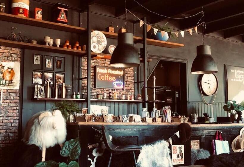 １ベッドルームハウス, Slapen Bij De Brug