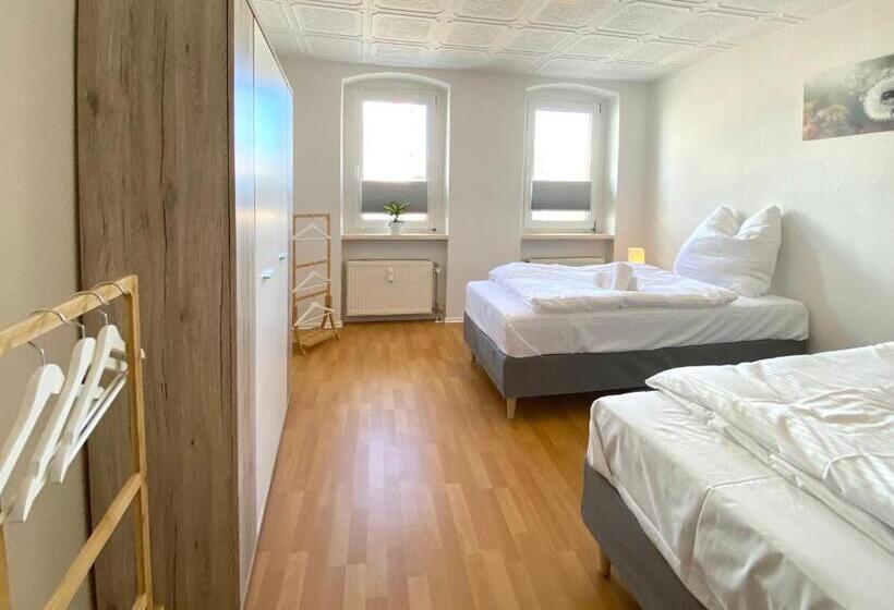 Апартаменты 1 Спальня, Gemütliche Unterkünfte Für Längeren Aufenthalt Und Monteure Inkl Balkon, Waschmaschine, Wifi, Küche