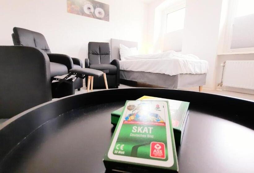 شقة غرفتين, Gemütliche Unterkünfte Für Längeren Aufenthalt Und Monteure Inkl Balkon, Waschmaschine, Wifi, Küche