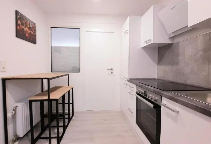 ２ベッドルームアパートメント, Gemütliche Unterkünfte Für Längeren Aufenthalt Und Monteure Inkl Balkon, Waschmaschine, Wifi, Küche