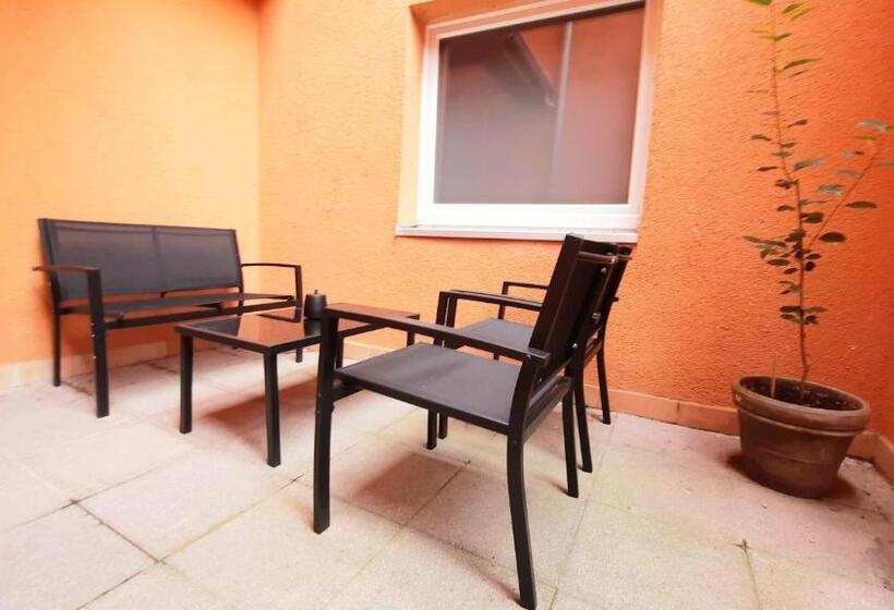 شقة غرفتين, Gemütliche Unterkünfte Für Längeren Aufenthalt Und Monteure Inkl Balkon, Waschmaschine, Wifi, Küche
