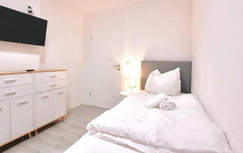 شقة غرفتين, Gemütliche Unterkünfte Für Längeren Aufenthalt Und Monteure Inkl Balkon, Waschmaschine, Wifi, Küche