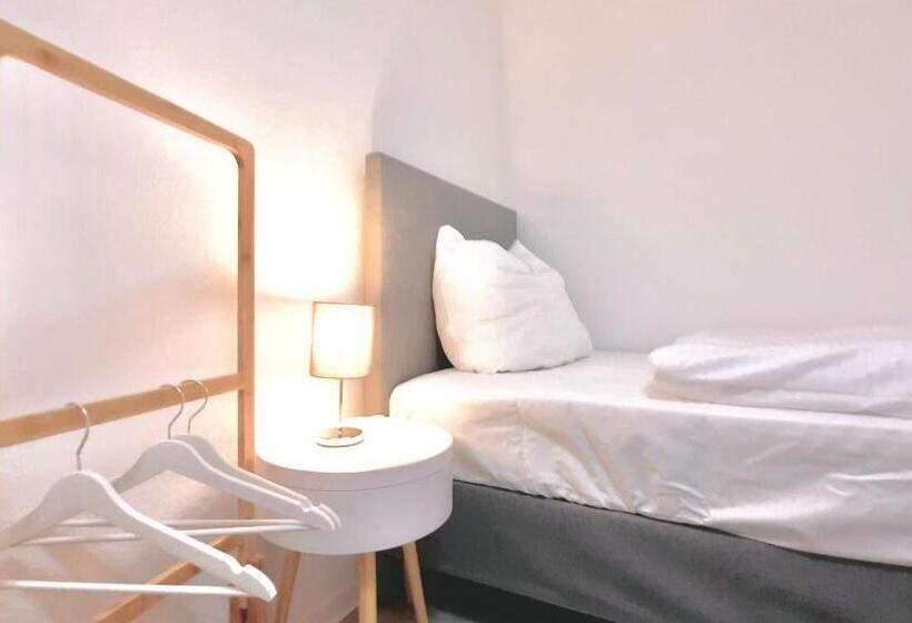 شقة غرفتين, Gemütliche Unterkünfte Für Längeren Aufenthalt Und Monteure Inkl Balkon, Waschmaschine, Wifi, Küche