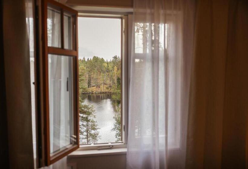Семейный Номер, Barken Lodge