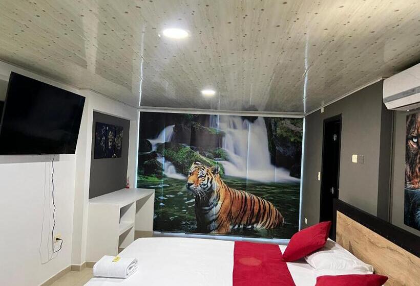 シティビュースイート, Entre Parques