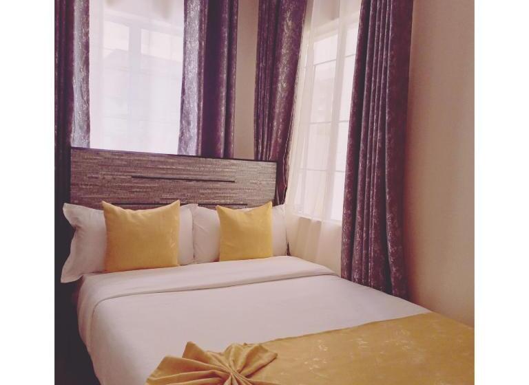 اتاق استاندارد یک نفره, Mt. Everest