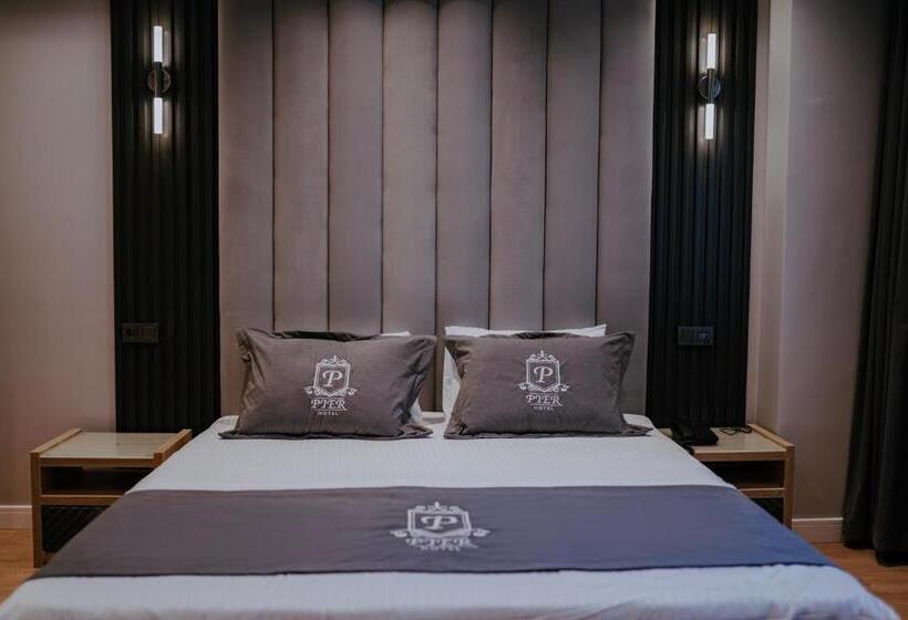 Номер Deluxe, Pier