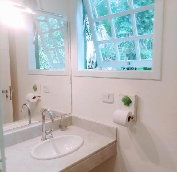 سوییت سوپریور, Ribeira Beach