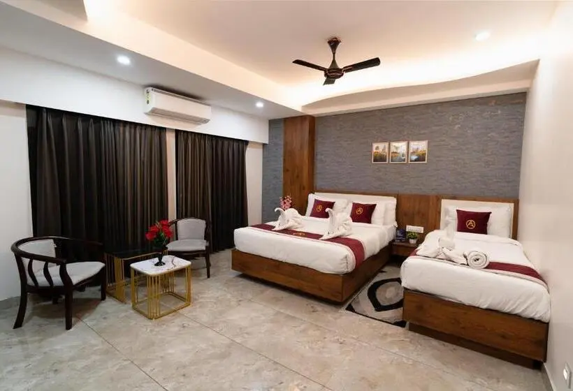 Deluxe Kolmen Hengen Huone, The Autograph Inn