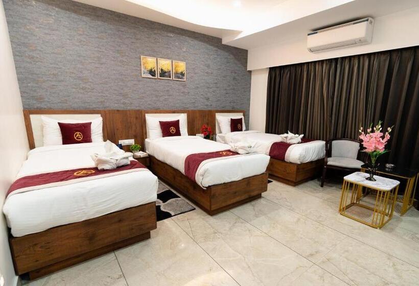 اتاق لوکس سه تخته, The Autograph Inn