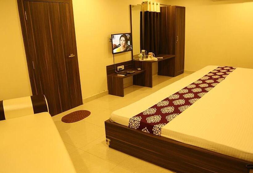 デラックスルーム, Kingsway Hotel And Restaurant Ajmer Dargah 350 Meter