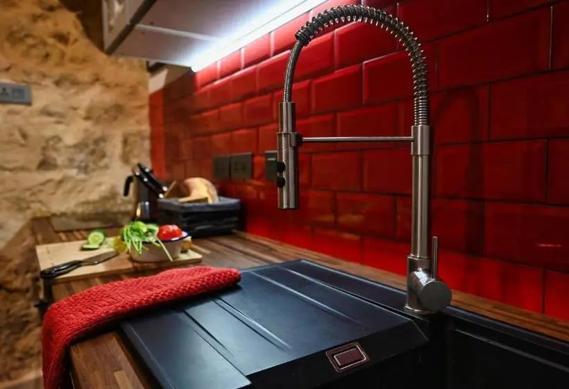 اتاق لوکس با چشمانداز, Cittadella Suite