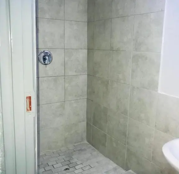 スタンダードルーム, Lugogo Guesthouse