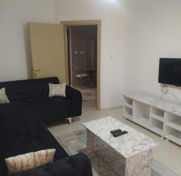 带1个卧室的带阳台的公寓, Royal Bby Apart Otel