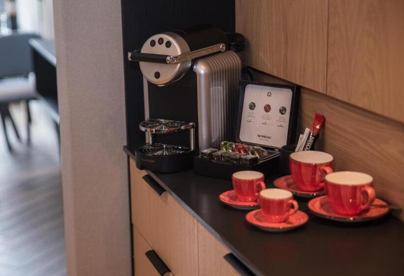 Номер Стандарт с Балконом, Almond Hotel Adults Only