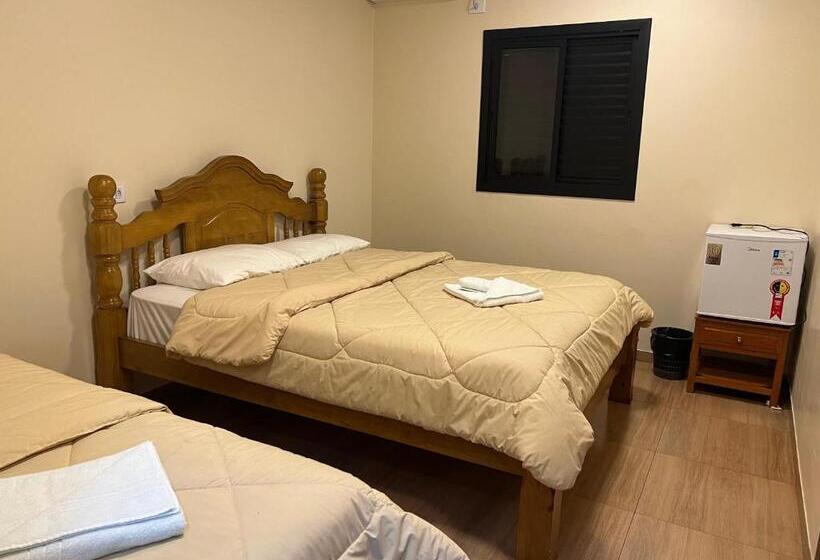 高级三人间, E Restaurante Na Chácara