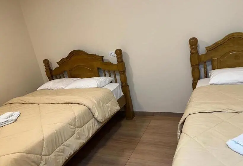 Comfort Kolmen Hengen Huone, E Restaurante Na Chácara