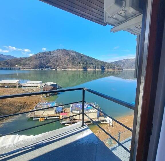 اتاق استاندارد با بالکن, Pescarus Port Bicaz