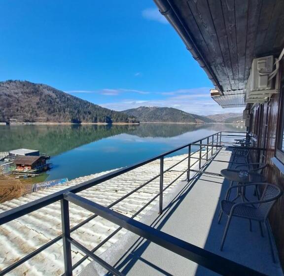 اتاق استاندارد با بالکن, Pescarus Port Bicaz