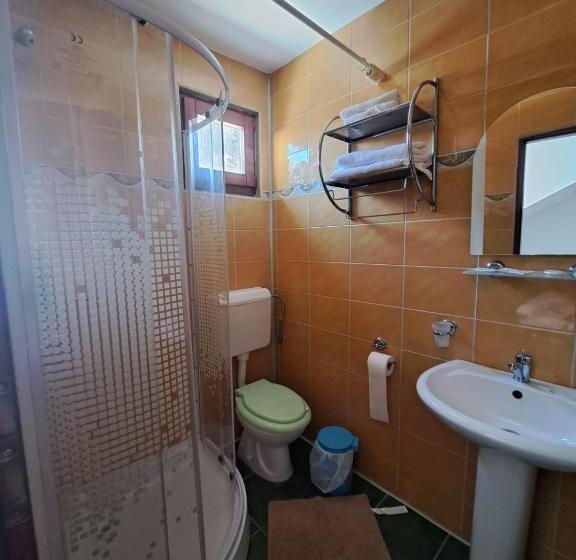 اتاق استاندارد, Pescarus Port Bicaz