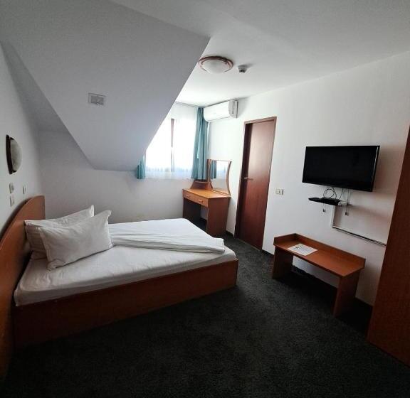 اتاق استاندارد, Pescarus Port Bicaz