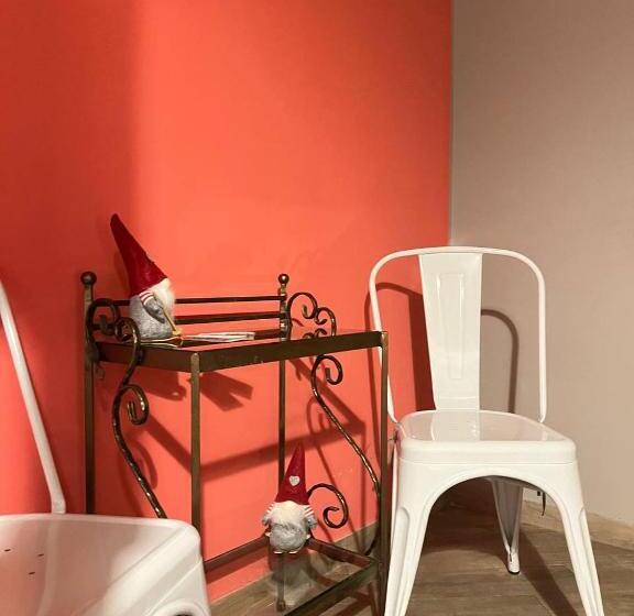 اتاق سوپریور خانوادگی, Moonlight Hostel